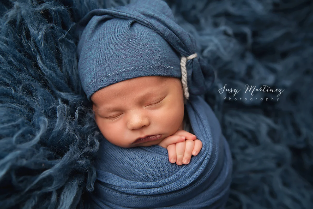 Henderson Newborn Photographer, newborn baby boy on blue