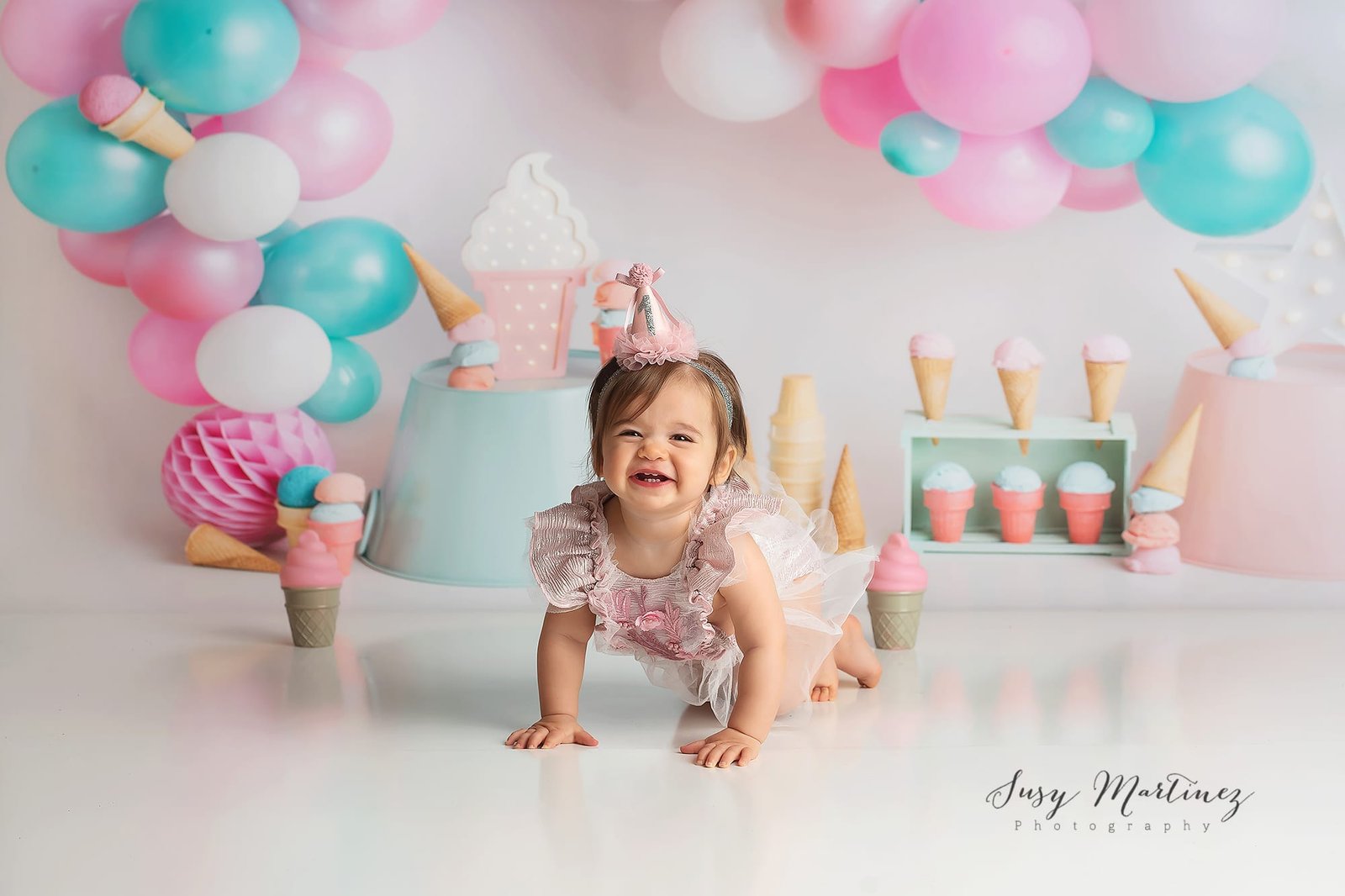 Charli_0010 Cake Smash