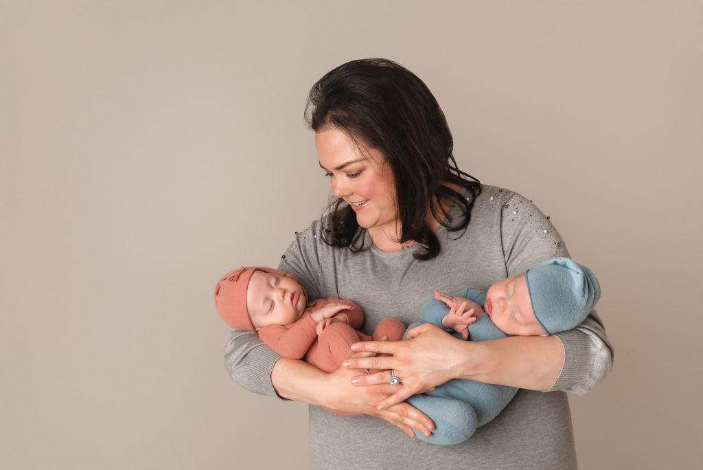 Mentoring | transitioning between newborn poses
