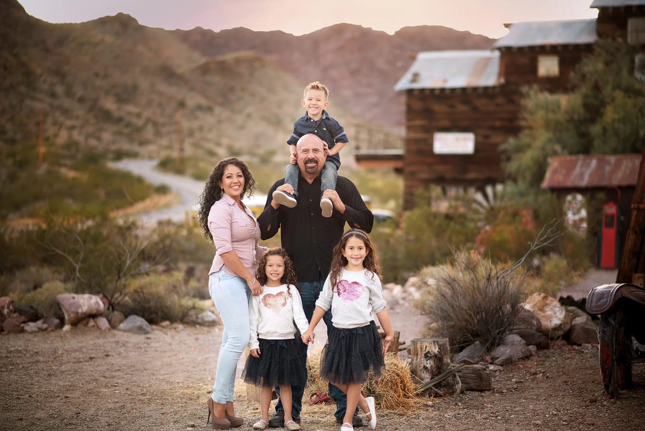 ghost-town-nelson-nv-las-vegas-family-photographer