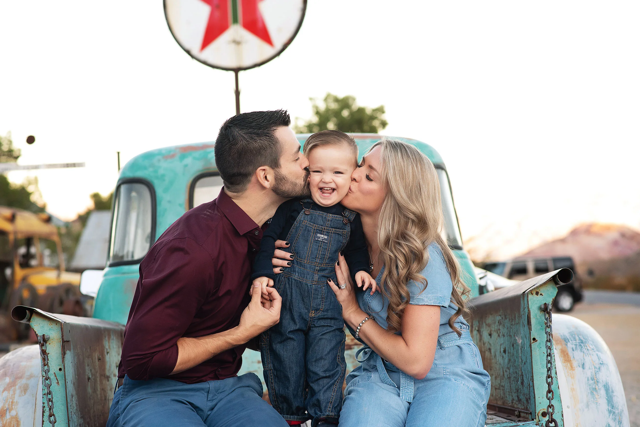ghost-town-nelson-nv-las-vegas-family-portraits