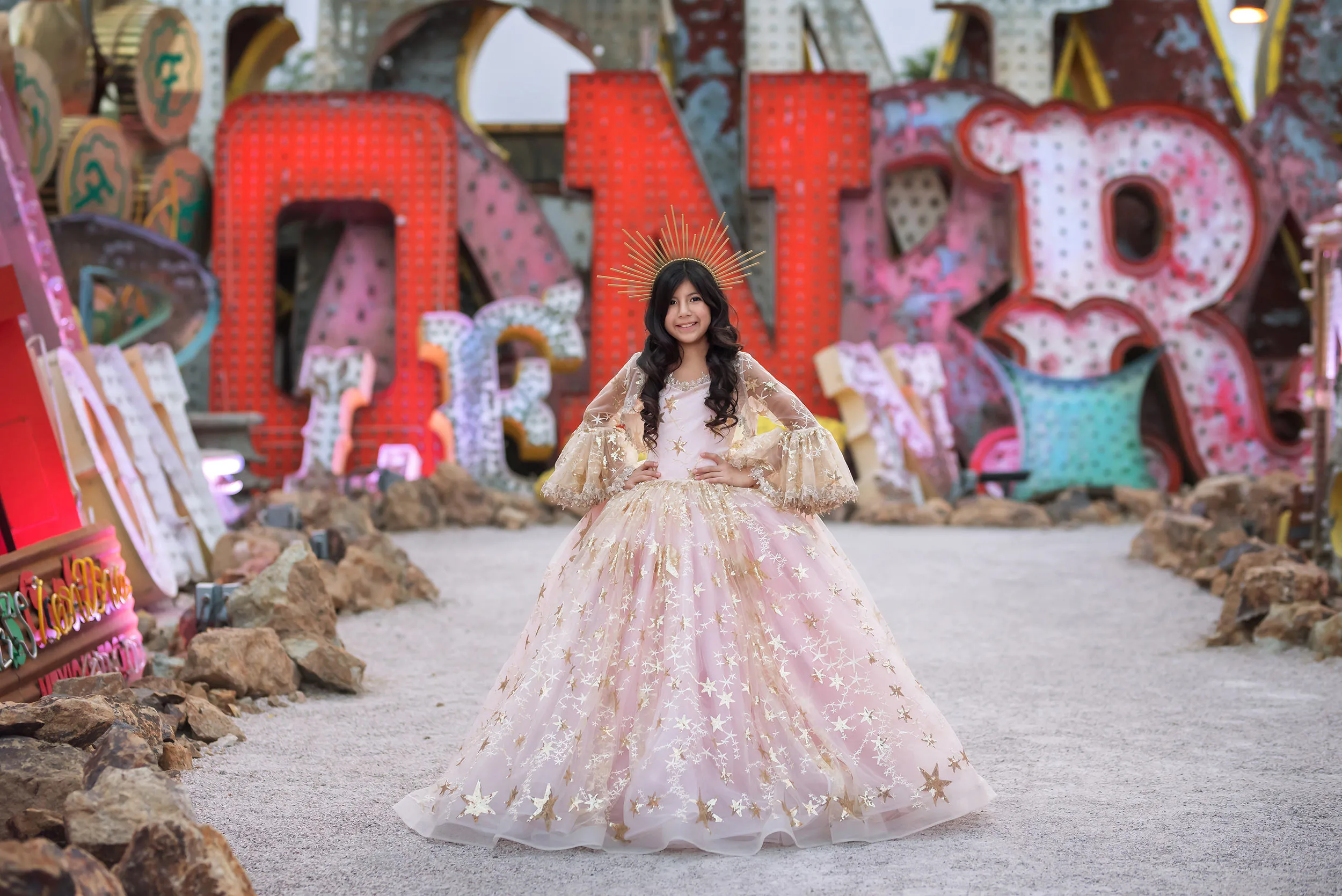 las vegas luxury childrens photographer neon boneyard