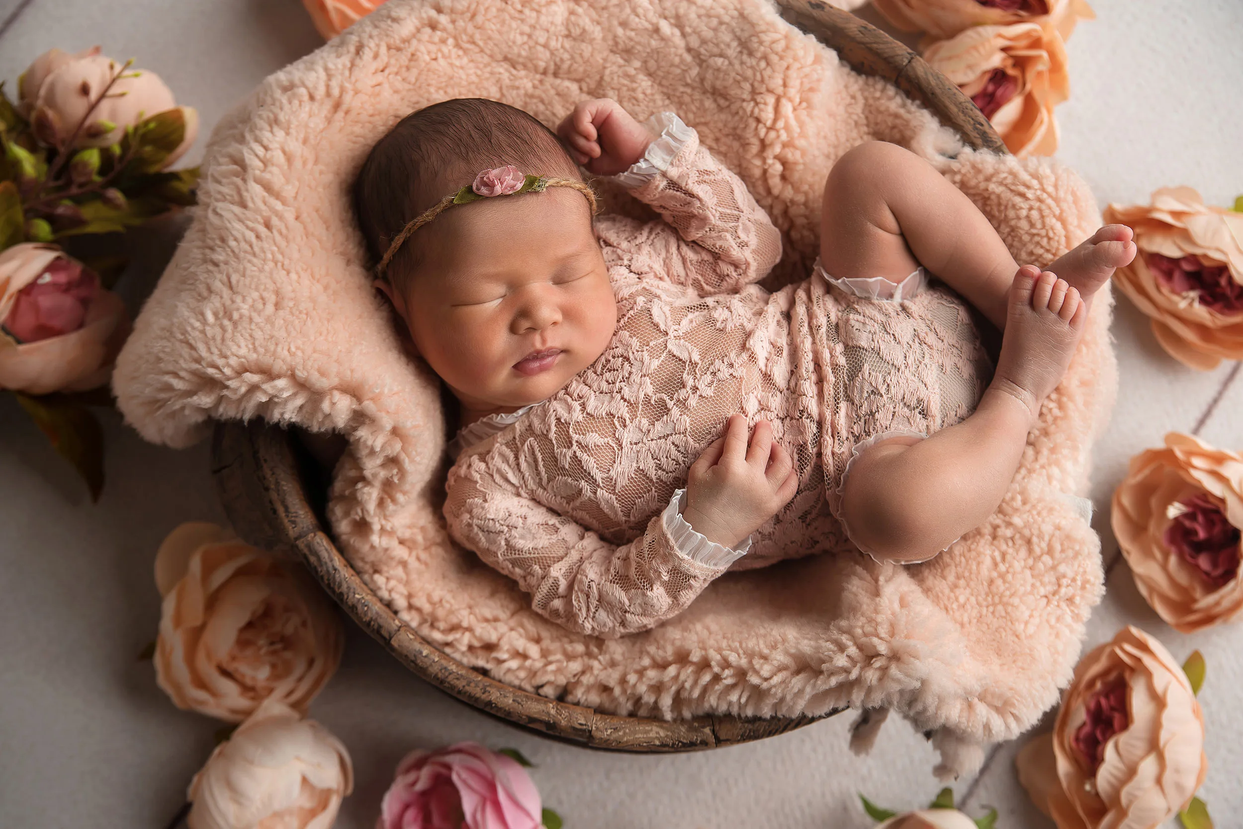 las vegas luxury newborn photo session