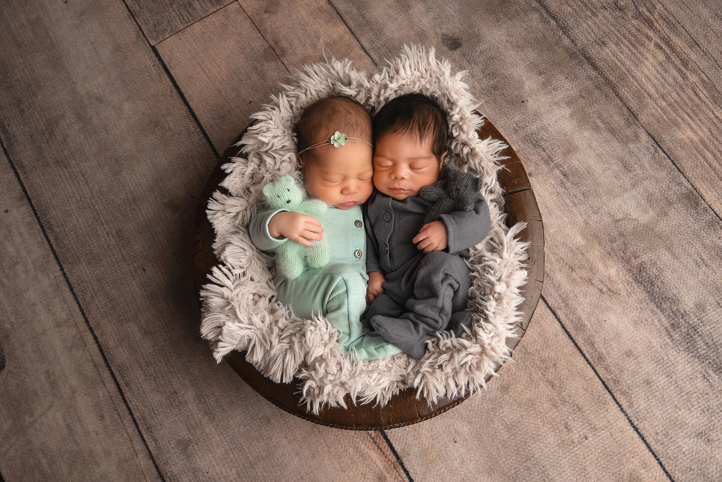 newborn twins photographer las vegas