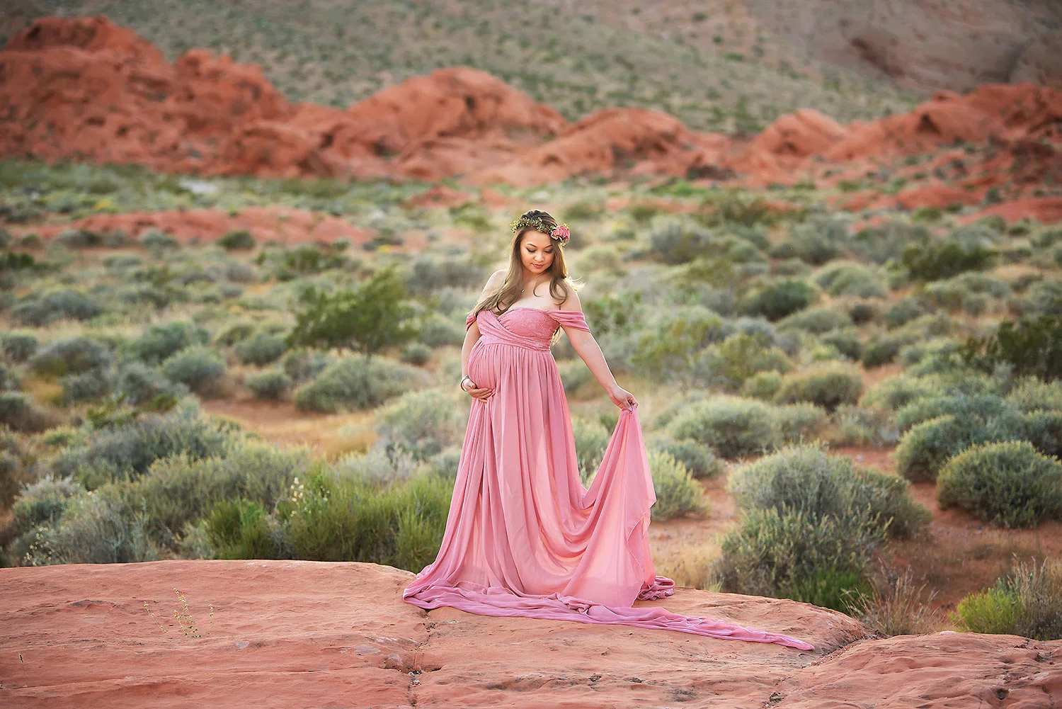 outdoor maternity photos las vegas valley of fire
